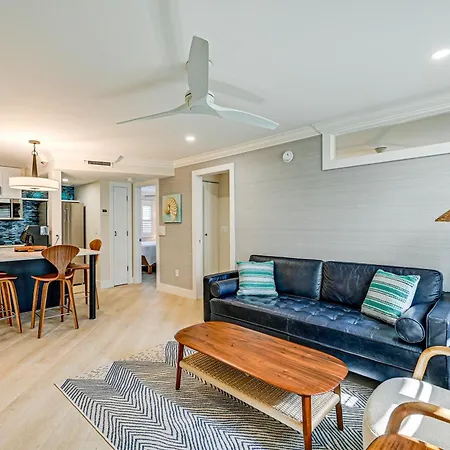 Upscale Naples Condo With Pool Access Walk To Pier!